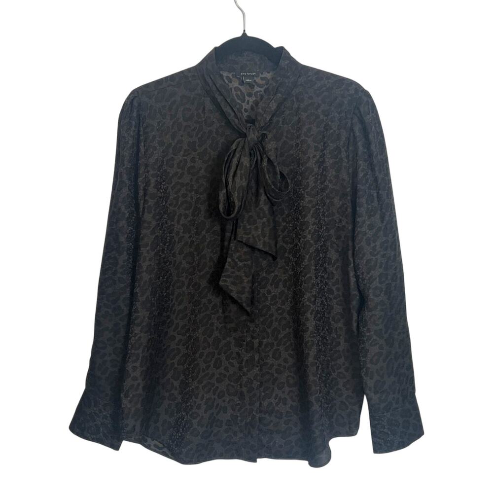 Ann Taylor Women's Size Lg Leopard Print Bow Neck Blouse Button-Up Relaxed Fit